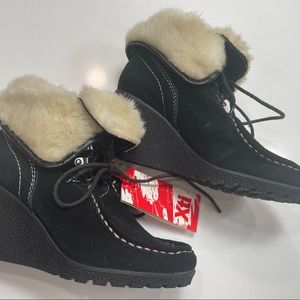 XTI Suede and Fur Boots